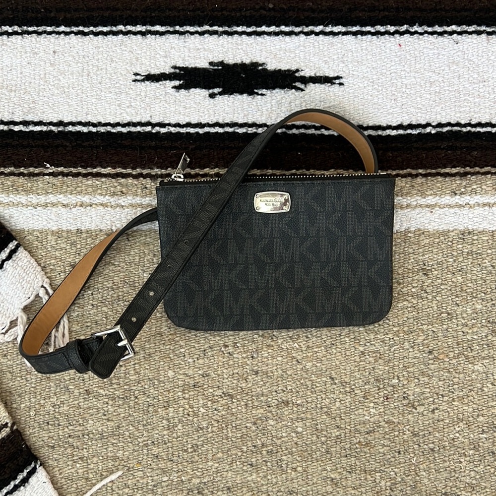 Michael Kors Leather Logo Belt Bag - Black